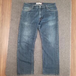 Levi's 505 men's denim jeans sz 36 x 30 mid wash blue straight leg cotton (crop)